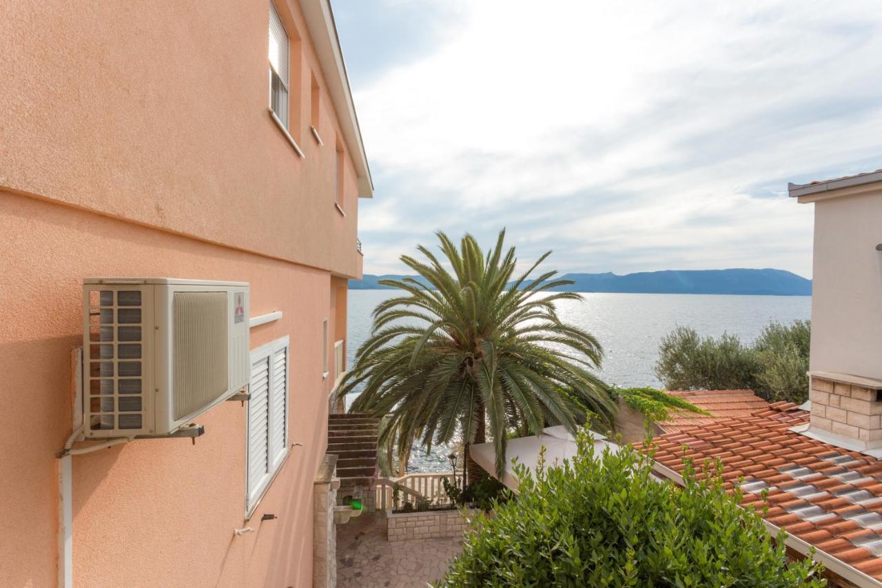 Holiday Home Komarna Exterior photo