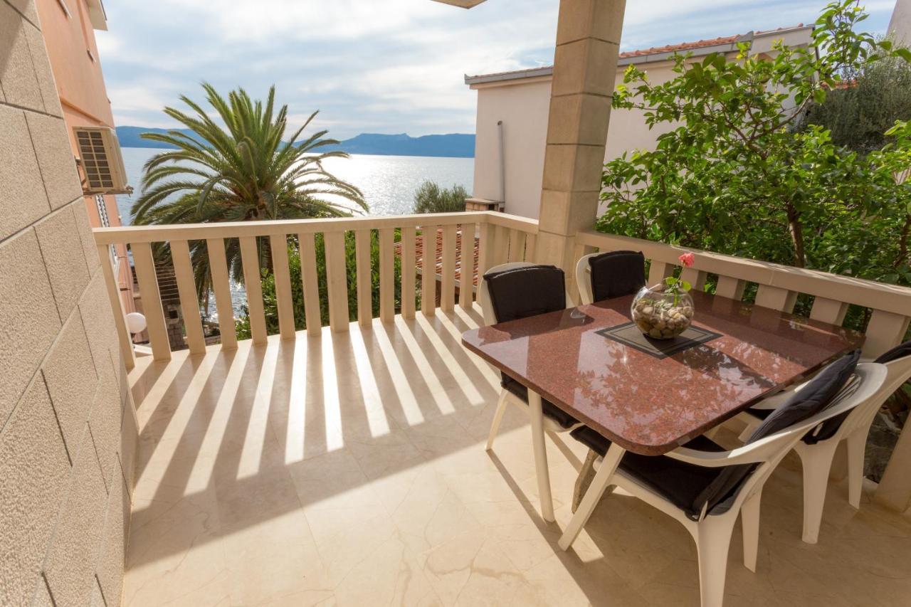 Holiday Home Komarna Exterior photo