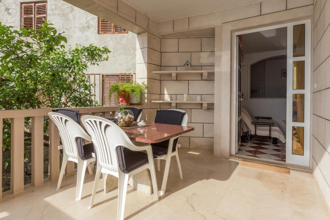 Holiday Home Komarna Exterior photo