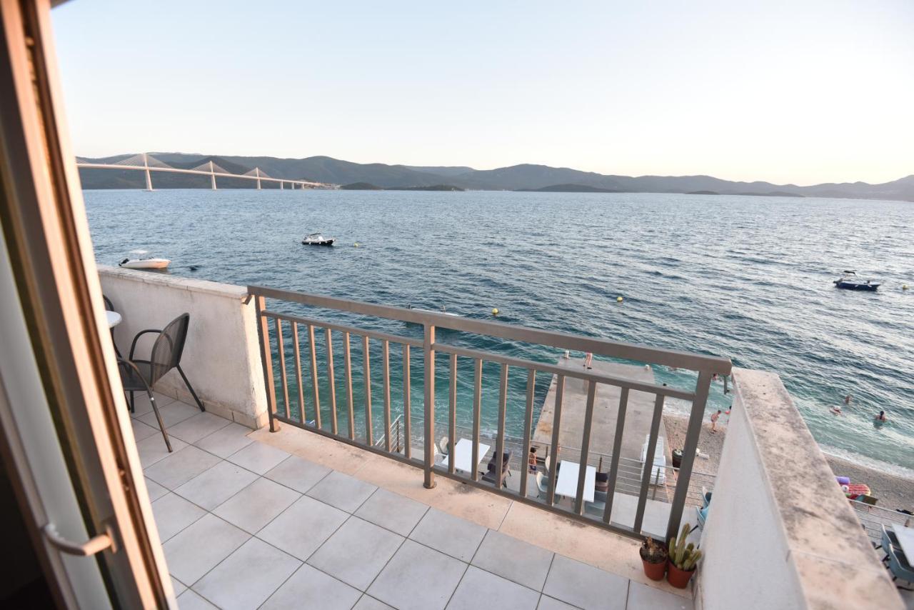 Holiday Home Komarna Exterior photo