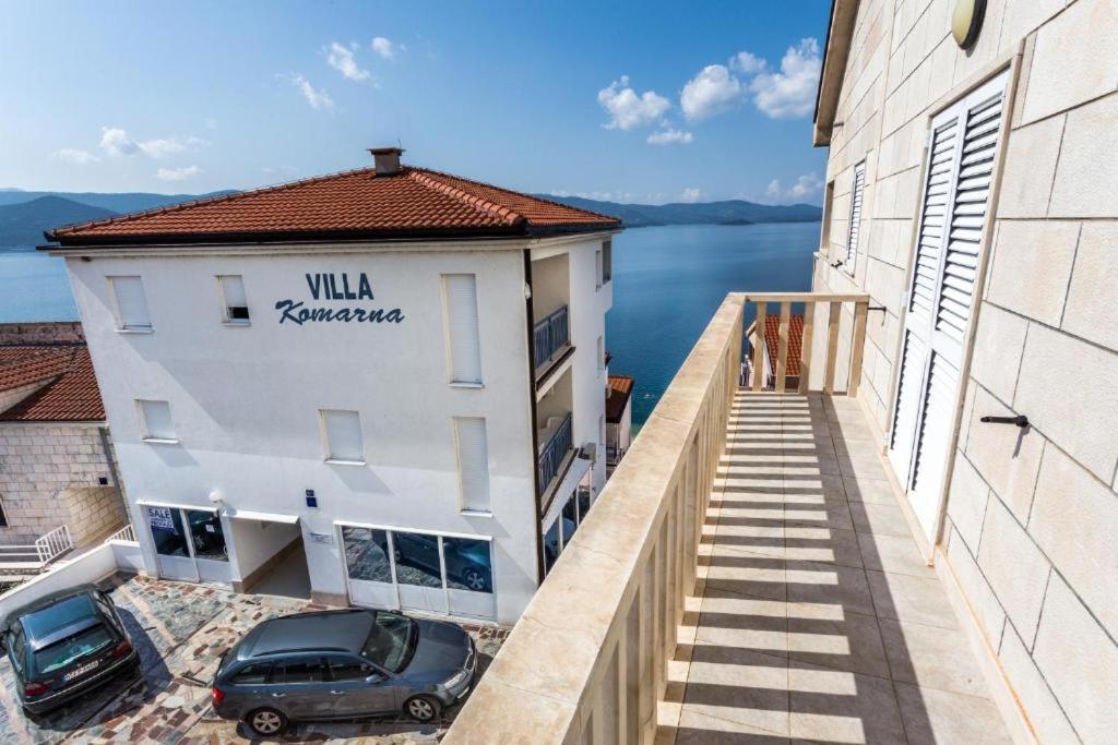 Holiday Home Komarna Exterior photo